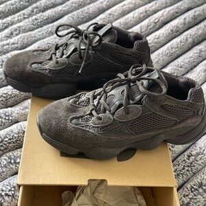 YEEZY 500 UTILITY BLACK